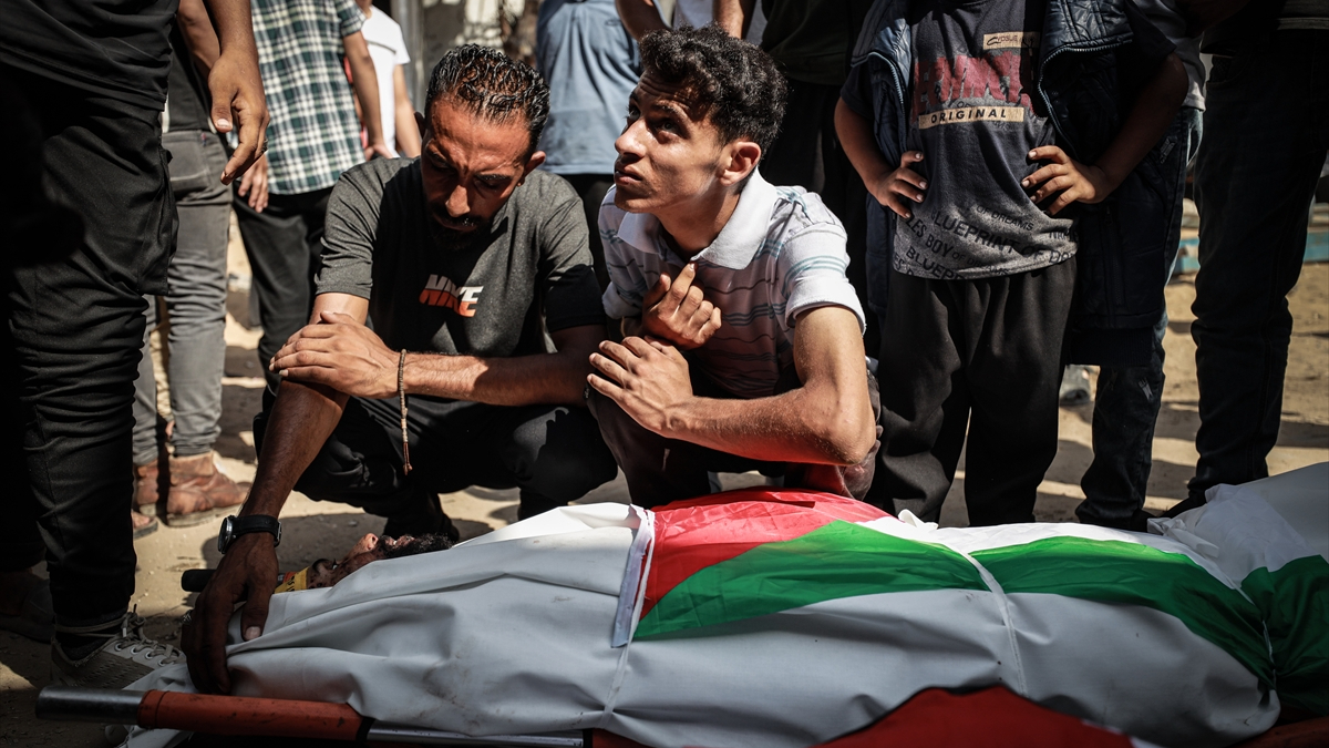 İsrail'in Gazze Şeridi'ne düzenlediği ataklarda son 24 saatte 113 can