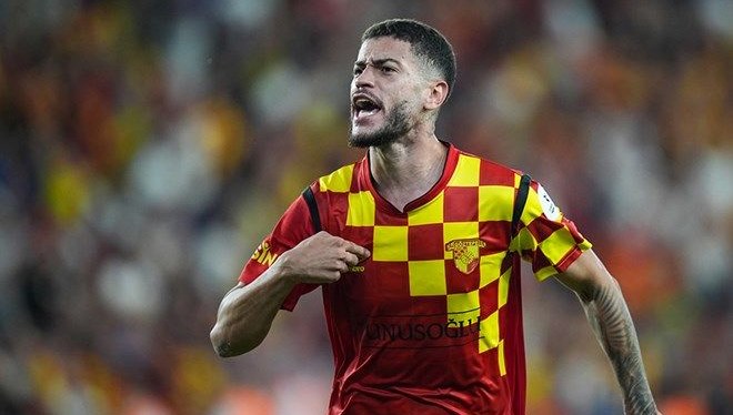 Göztepe Teknik Yöneticisi Stanimir Stoilov, kadrodan ayrılacağı sav edilen Romulo