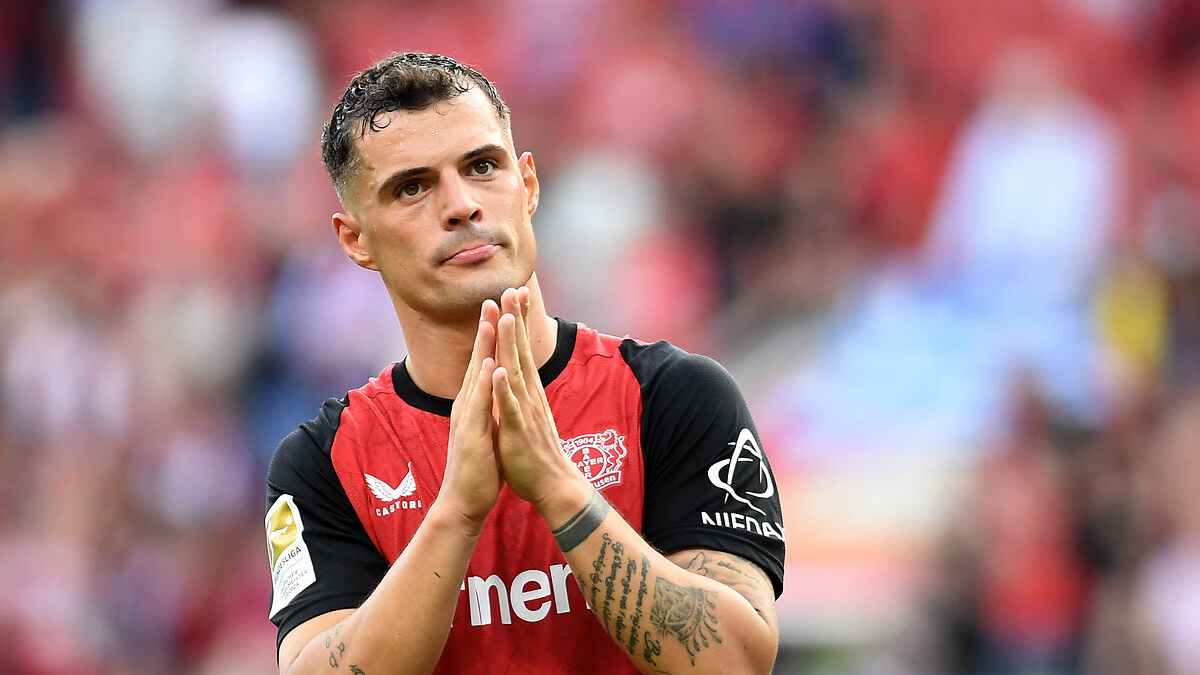 Fenerbahçe, Bayer Leverkusen'de oynayan Granit Xhaka için resmi teklif yaptı.
