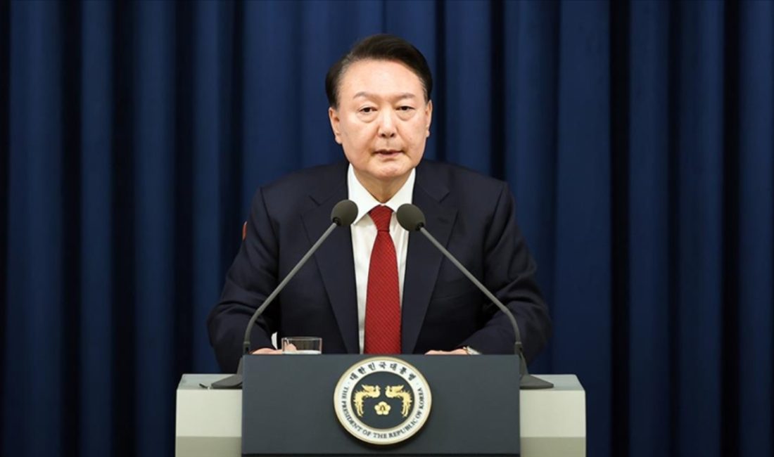 Eski Devlet Başkanı Yoon Suk Yeol'un meskenine 2023'teki bir askeri