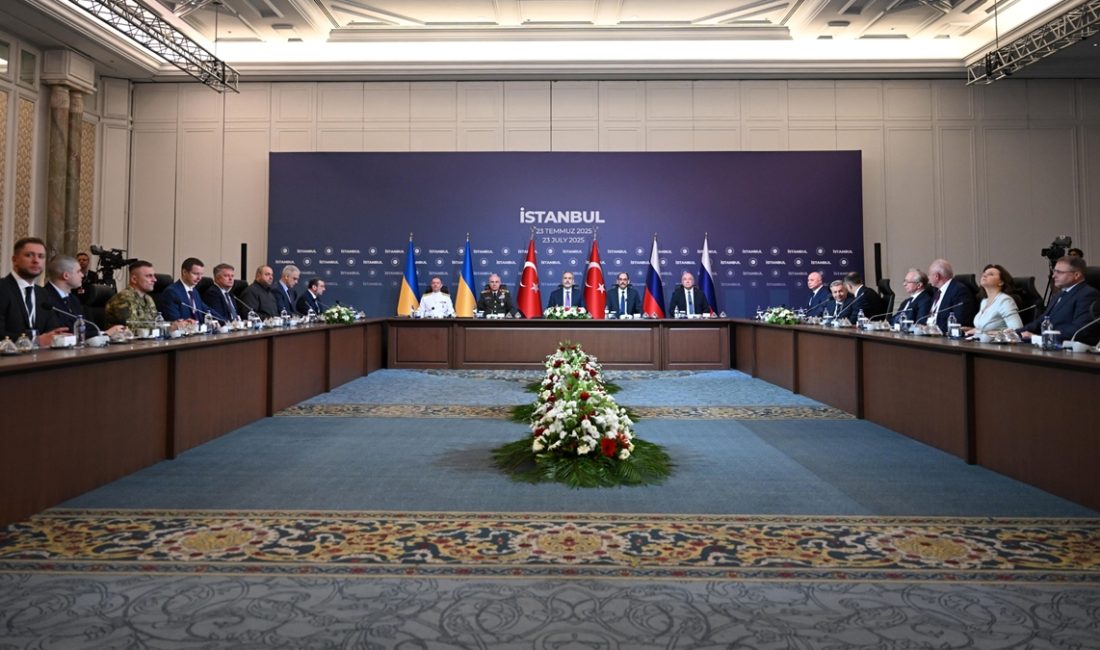İstanbul'da düzenlenen Rusya-Ukrayna görüşmelerinde tahlil yolunda taraflar ortasında ortak irade