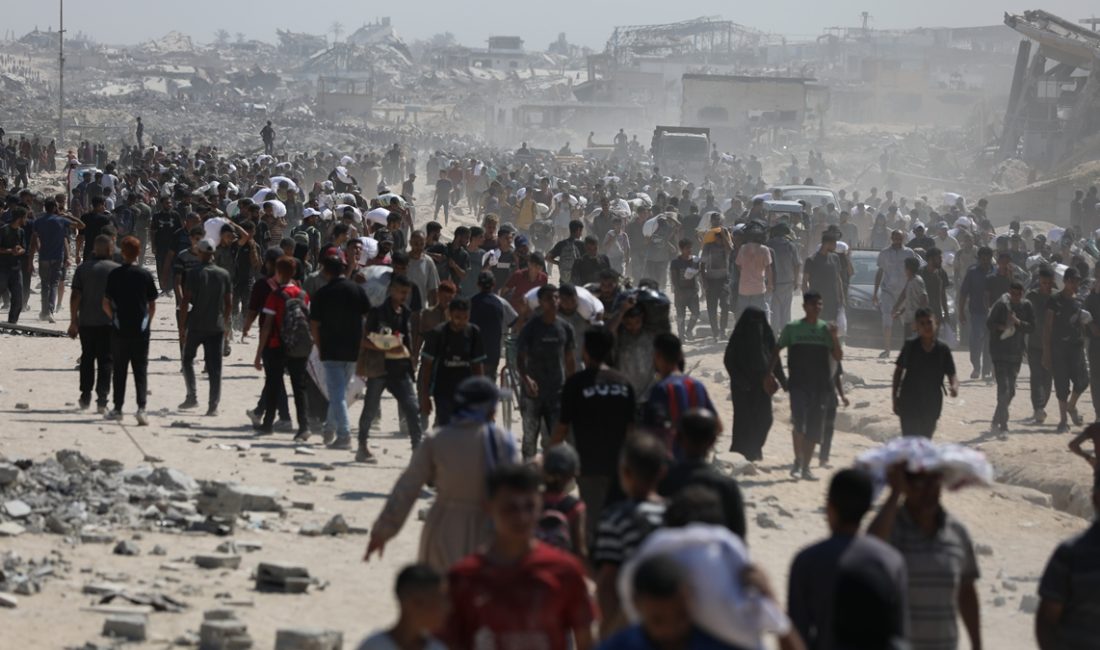 Hamas, İsrail’in Gazze’ye havadan yardım indirmesini "göz boyama" olarak niteleyerek,