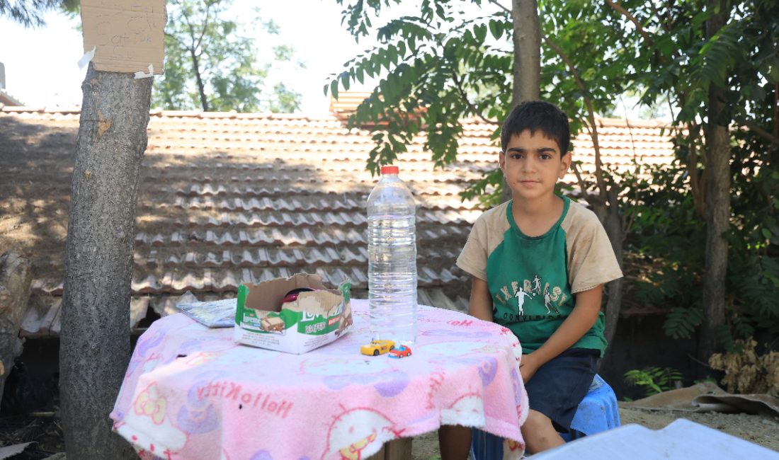Antakya ilçesinde endüstride çıraklık yapmak isteyen çocuk, yaşının küçük olması
