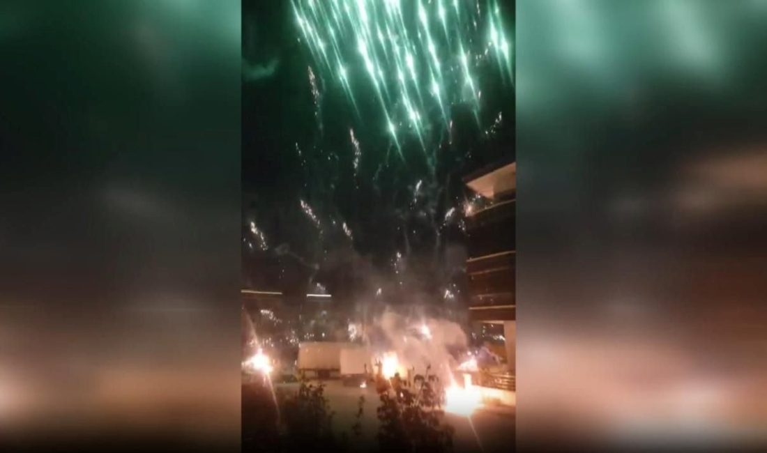 Ankara'da düğün sonrası atılan havai fişekler yangına neden oldu.