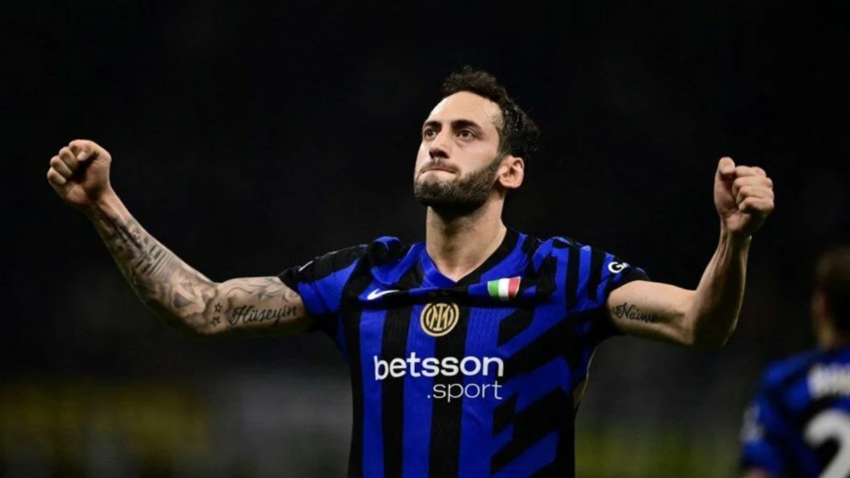 Inter Futbol Yöneticisi Piero Ausilio, Galatasaray'ın Hakan Çalhanoğlu ve Yann