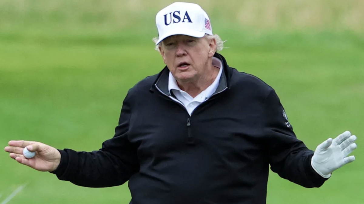 ABD Başkanı Donald Trump, Aberdenshire bölgesinde yeni golf tesisinin açılışında