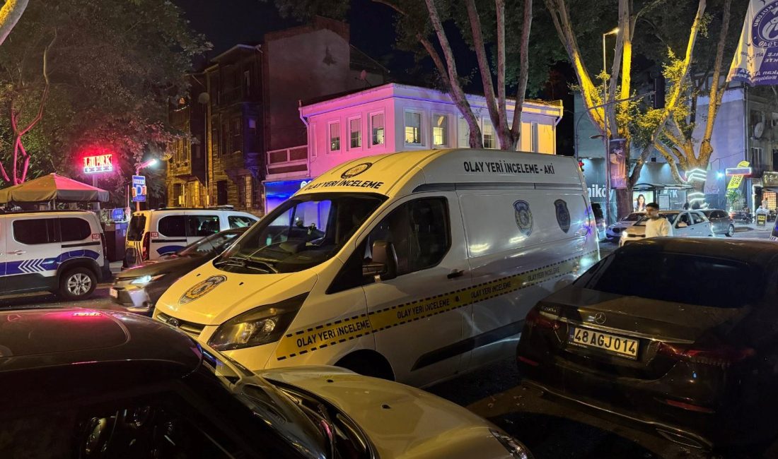 İstanbul Sarıyer'de, iskele yakınlarında denizde ceset bulundu. Ceset kimliğinin belirlenmesi