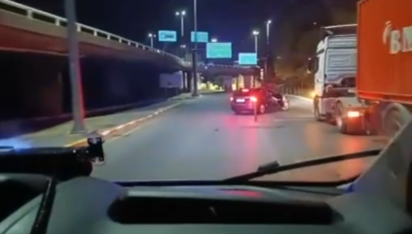 İstanbul’da düzenlenen kaçakçılık operasyonunda piyasa kıymeti yaklaşık 36 milyon 600