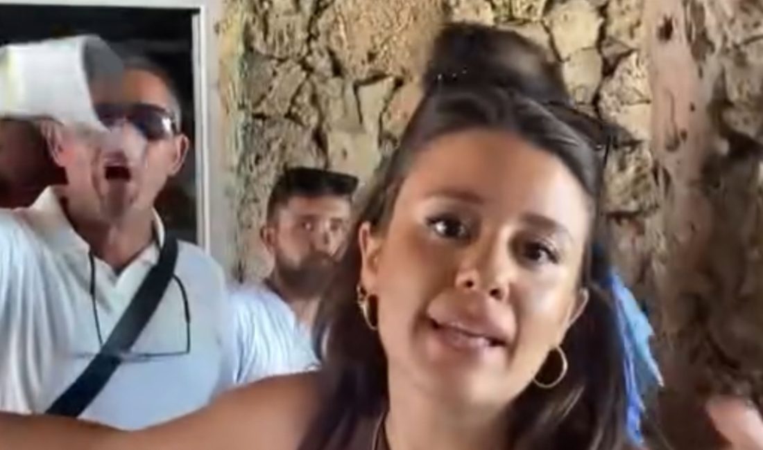 Sarıyer'de halası ve bir bayan arkadaşıyla özel plaja giden Aynaz
