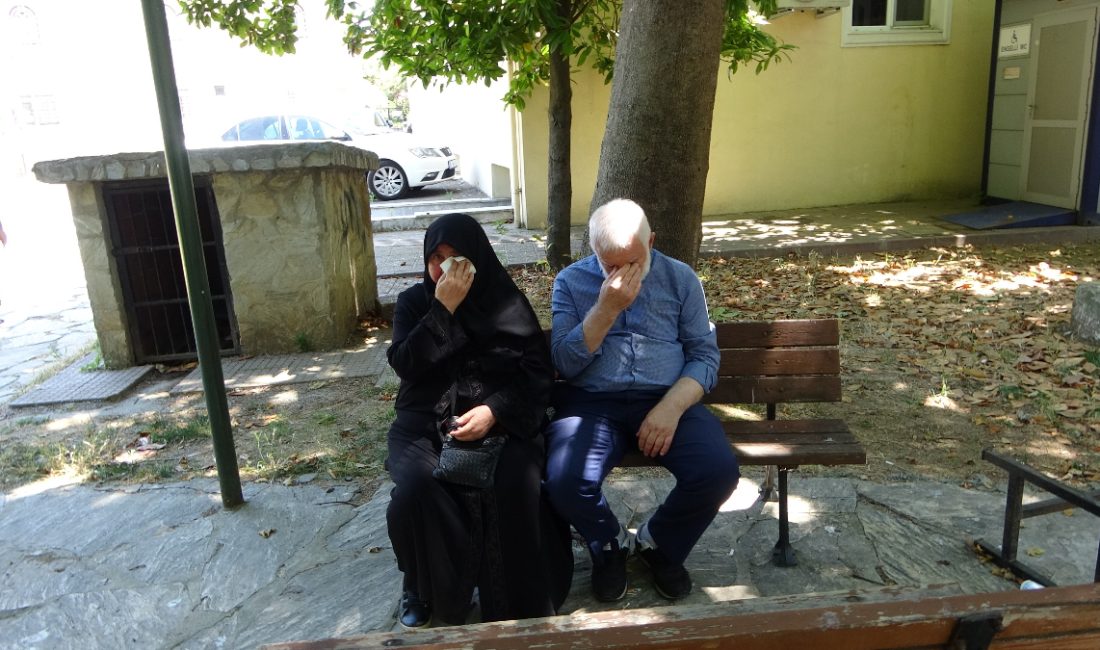 Pendik ilçesinde yaşayan yaşlı çift, kızı ve damadıyla birlikte ortak