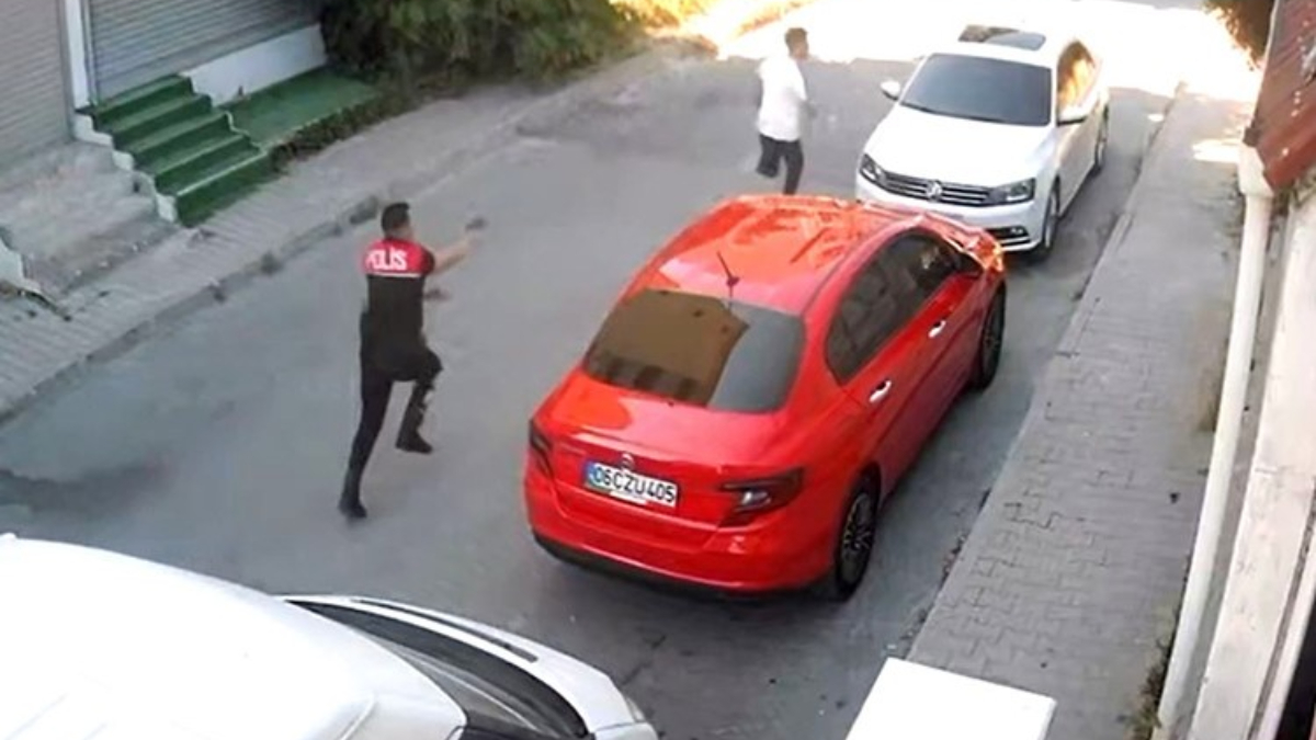 Arnavutköy'de yemek molası veren yunus polis takımları, bağırma sesleri üzerine