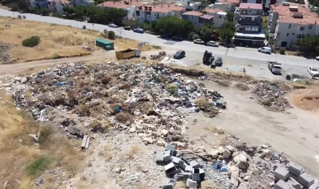 İzmir'in Foça ilçesinde, Oruç Reis Caddesi üzerindeki boş toprağa belediye