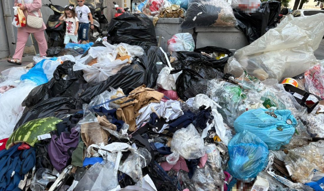 İzmir’de çöp sıkıntıları kronikleşirken, Konak başta olmak üzere birçok bölgede