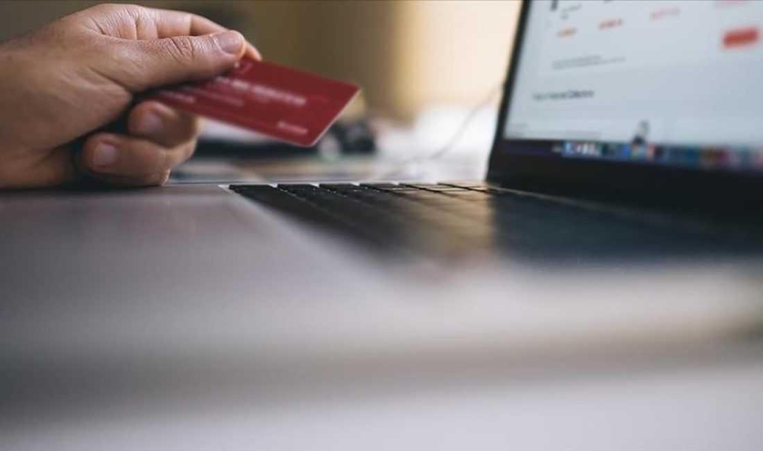 Kennte taşınabilir bankacılık üzerinden dolandırılan bir müşterinin açtığı davada, mahkeme