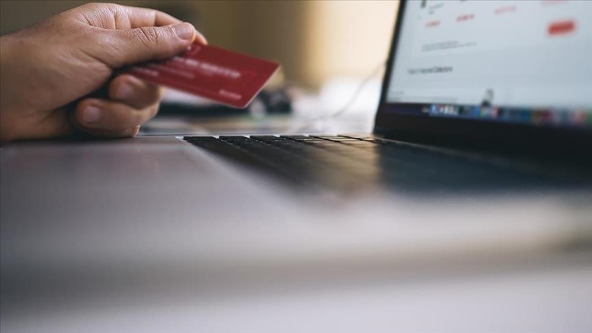 Kennte taşınabilir bankacılık üzerinden dolandırılan bir müşterinin açtığı davada, mahkeme