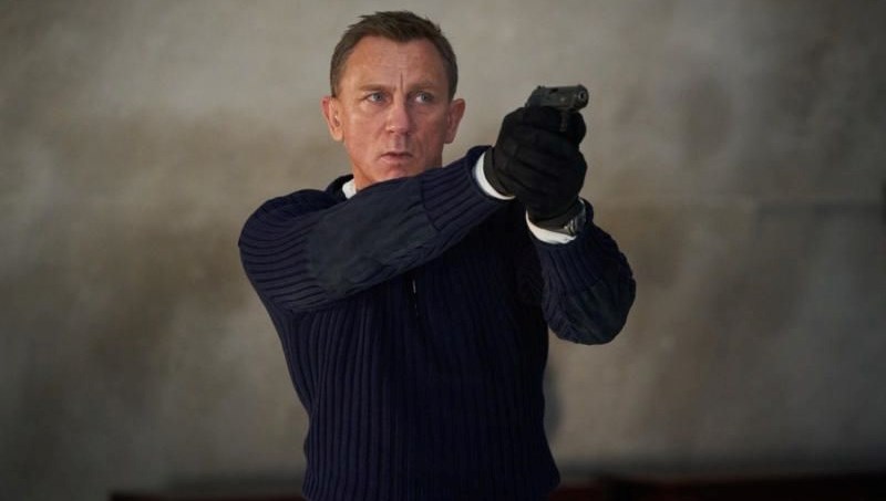 İngiltere'de "James Bond" üzere olma hayali kuran 65 yaşındaki Howard
