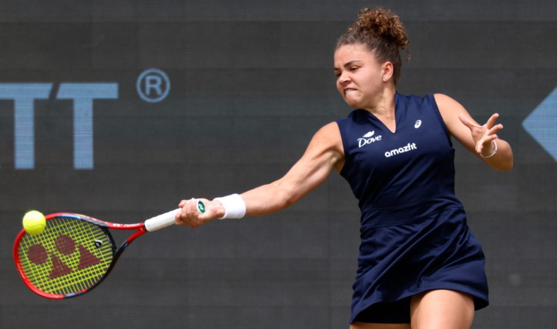 Dönemin üçüncü grand slam turnuvası Wimbledon'da Jasmine Paolini, Kamilla Rakhimova'ya