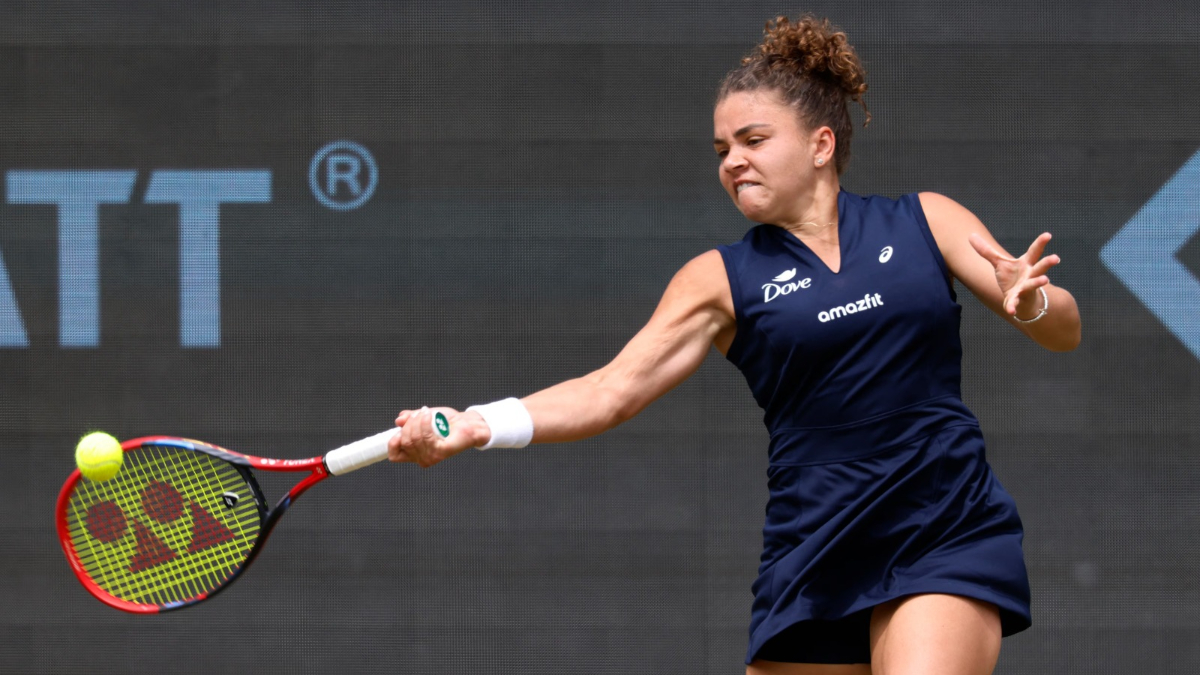Dönemin üçüncü grand slam turnuvası Wimbledon'da Jasmine Paolini, Kamilla Rakhimova'ya