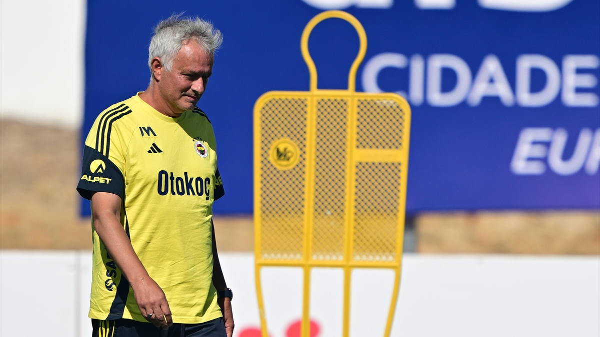 Fenerbahçe Teknik Yöneticisi Jose Mourinho, "Fenerbahçe, tam bir dönem geçirdiğim