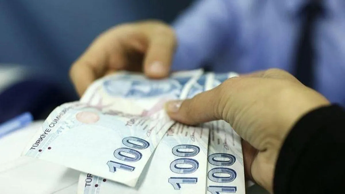 600 bin kamu emekçisi, toplu kontrat sürecinde hükümetin sunacağı üçüncü