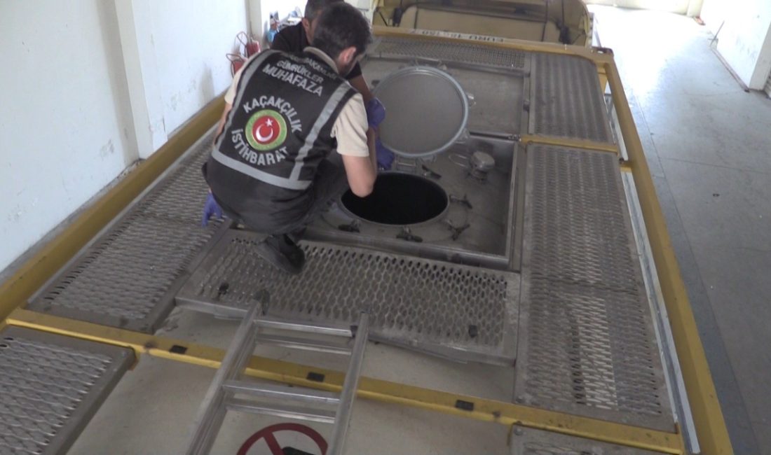 Kapıkule Hudut Kapısı'nda kuşkulu yoğunluk tespit edilen tankerden 10 bine