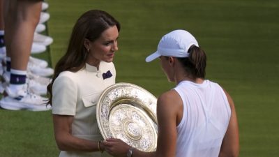 Wimbledon Tenis Turnuvası'nın 13'üncü gününde, bayanlar tekler finalini seyreden Prenses