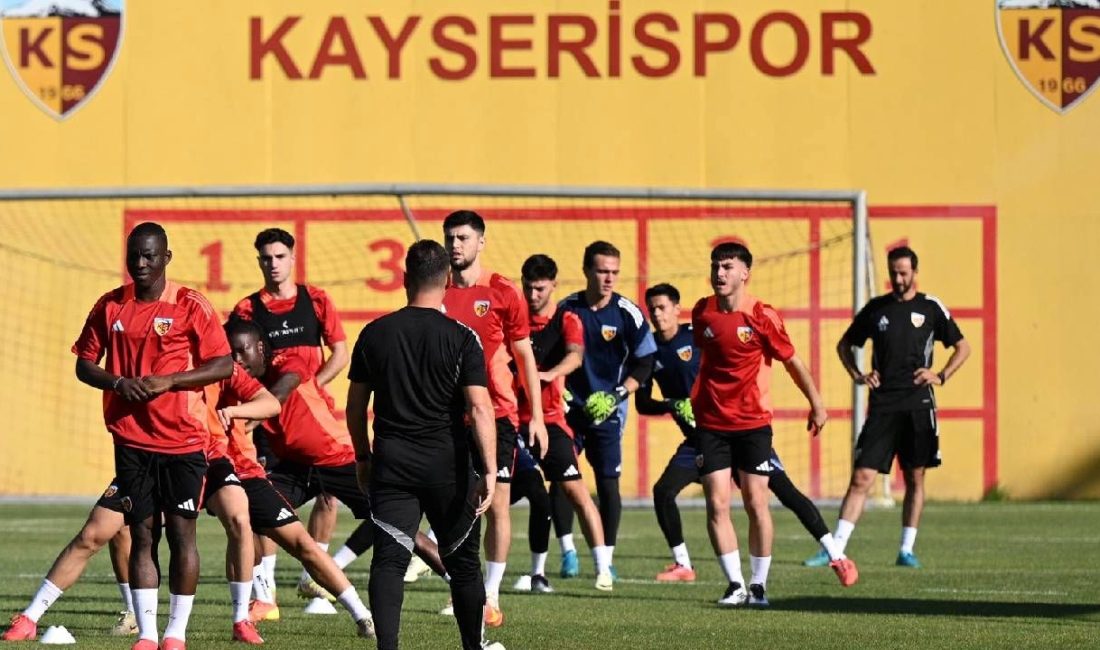 Süper Lig grubu Kayserispor, mukavelesi sona eren 6 futbolcuyla yollarını