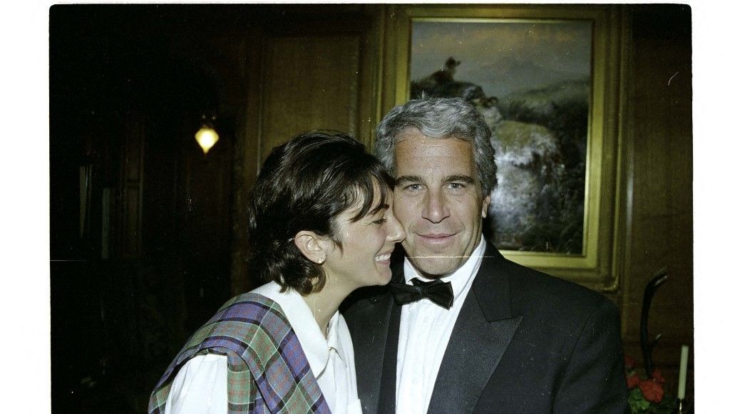 Epstein'in cinsel ticaret skandalı davasında, eski kız arkadaşı Maxwell, “kurbanlara karşı