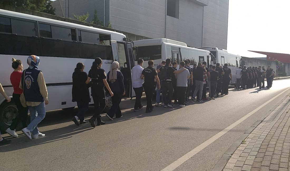 Kocaeli merkezli 19 vilayette düzenlenen uydurma internet siteleri ve toplumsal