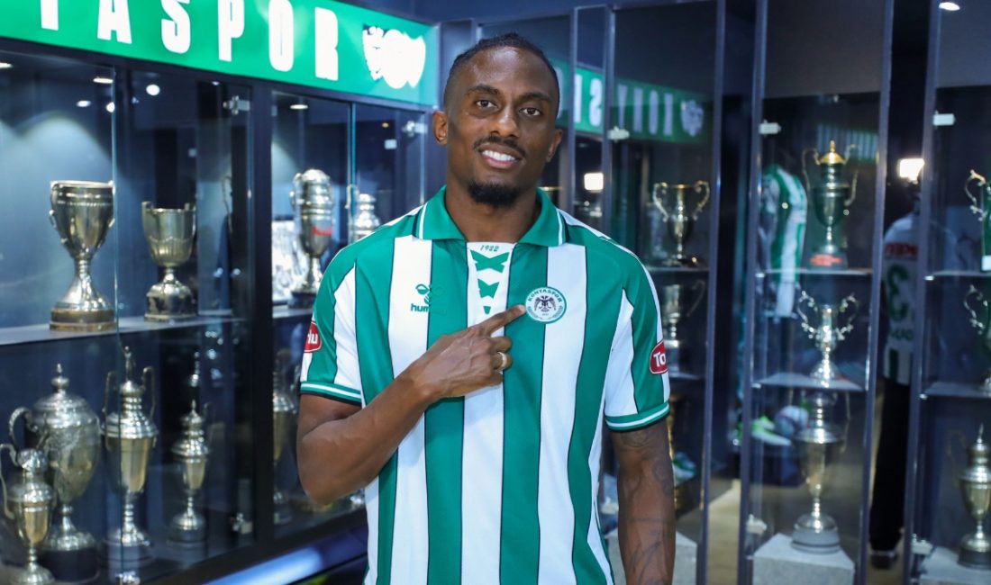 Konyaspor, Kongolu sağ bek oyuncusu Yhoan Andzouana'yı 3 yıllığına takımına