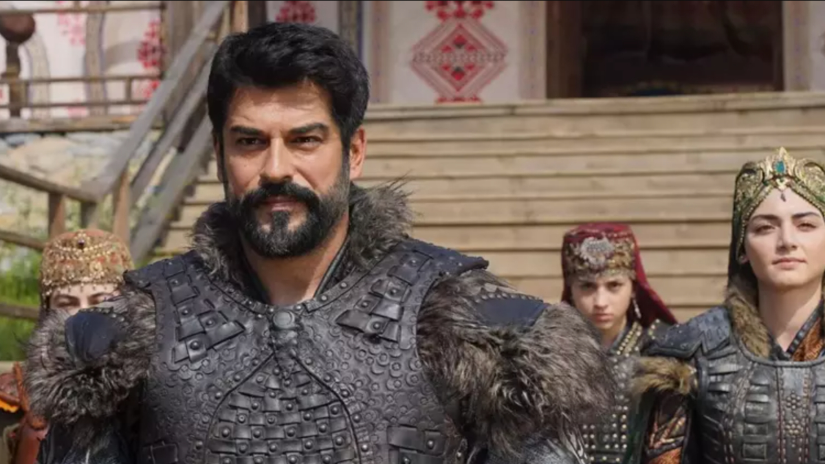 Kuruluş Osman dizisinden ayrılan Burak Özçivit, ayrılık iletileri sonrası çabucak