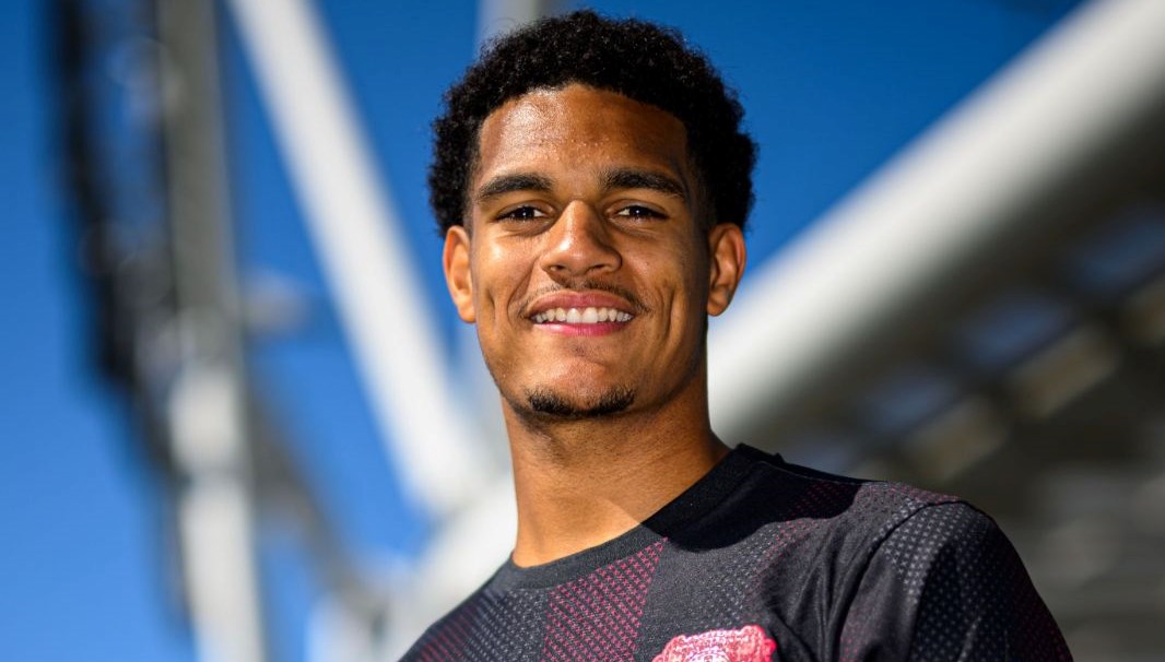 Leverkusen, Liverpool'dan Jarell Quansah'ın transferini resmen açıkladı.