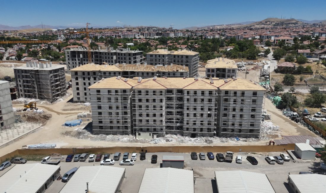 6 Şubat sarsıntılarından ağır yara alan Malatya’nın Yeşilyurt ilçesinde, Kiltepe