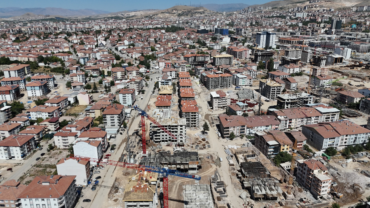 Kahramanmaraş merkezli sarsıntıda, ağır kayıplar veren Malatya’nın Yeşilyurt ilçesine bağlı