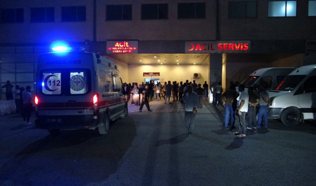 Malatya'nın Yeşilyurt ilçesinde tartıştığı eşinin 20'den fazla bıçak darbesiyle ağır