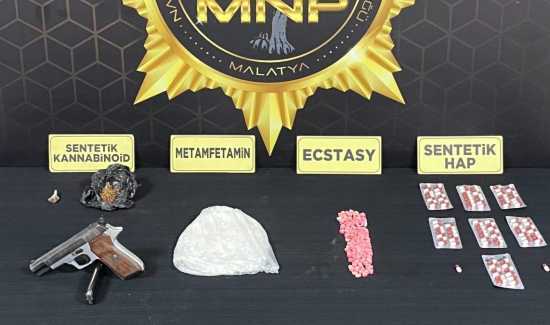 belirlenen adreslere düzenlenen eş vakitli operasyonlarda, 9 zanlı gözaltına alındı.