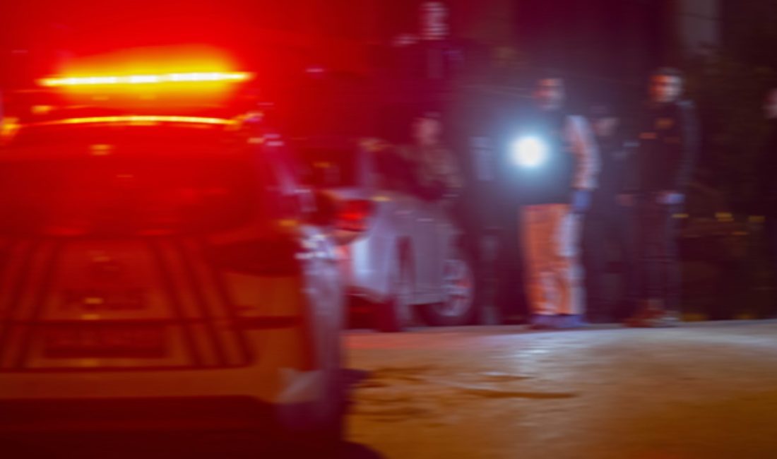Manisa'nın Yunusemre ilçesinde 17 yaşındaki yabancı asıllı çocuk meskeninde meyyit