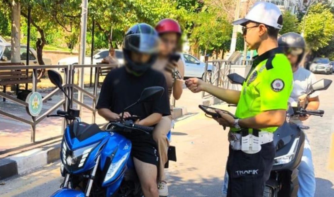 Manisa'da gerçekleştirilen motosiklet kontrollerinde kusurlu görülen 953 şoföre toplam 3