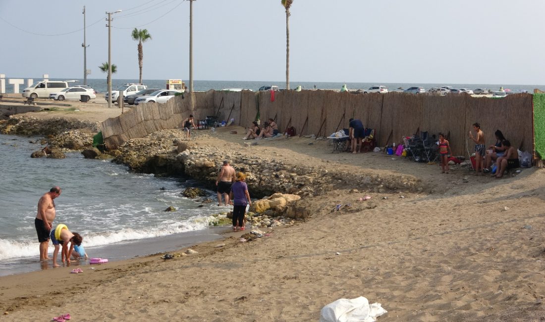 Mersin’in Mezitli ilçesindeki Pompeiopolis Plajı, CHP’li belediyenin yeni düzenlemesiyle fiyatlı
