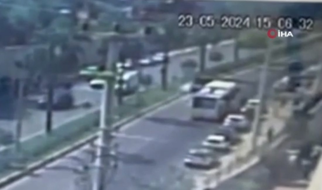 Yaya geçidinden geçen öğrencilere çarparak birinin vefatına, oburunun ağır yaralanmasına