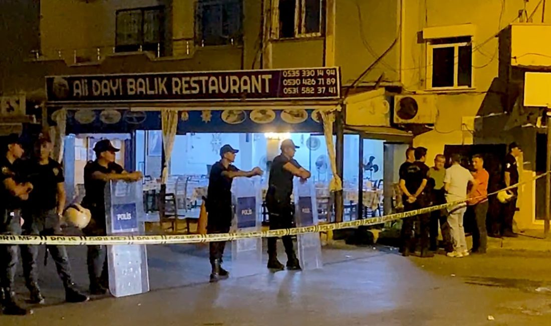 Akdeniz ilçesinde, bir restoranda hesap yüzünden müşteriler ve çalışanlar ortasında