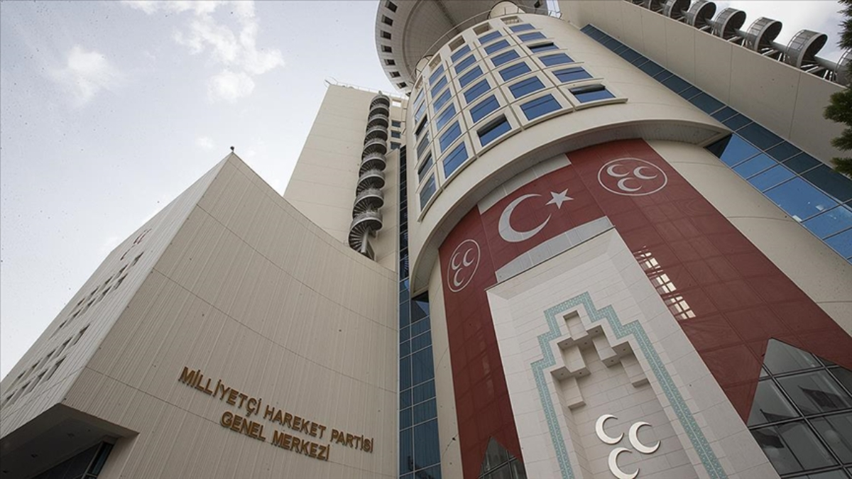 MHP’nin Siyaset ve Liderlik Okulu’nun 22. periyot eğitimleri ekim ayında