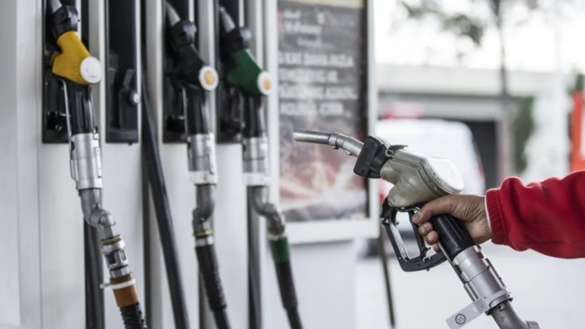 Akaryakıtta tabela bir defa daha değişecek. Akaryakıt eserlerinden motorinin litre