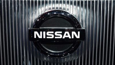 Nissan motor arızasını münasebet göstererek 443 binden fazla aracını geri
