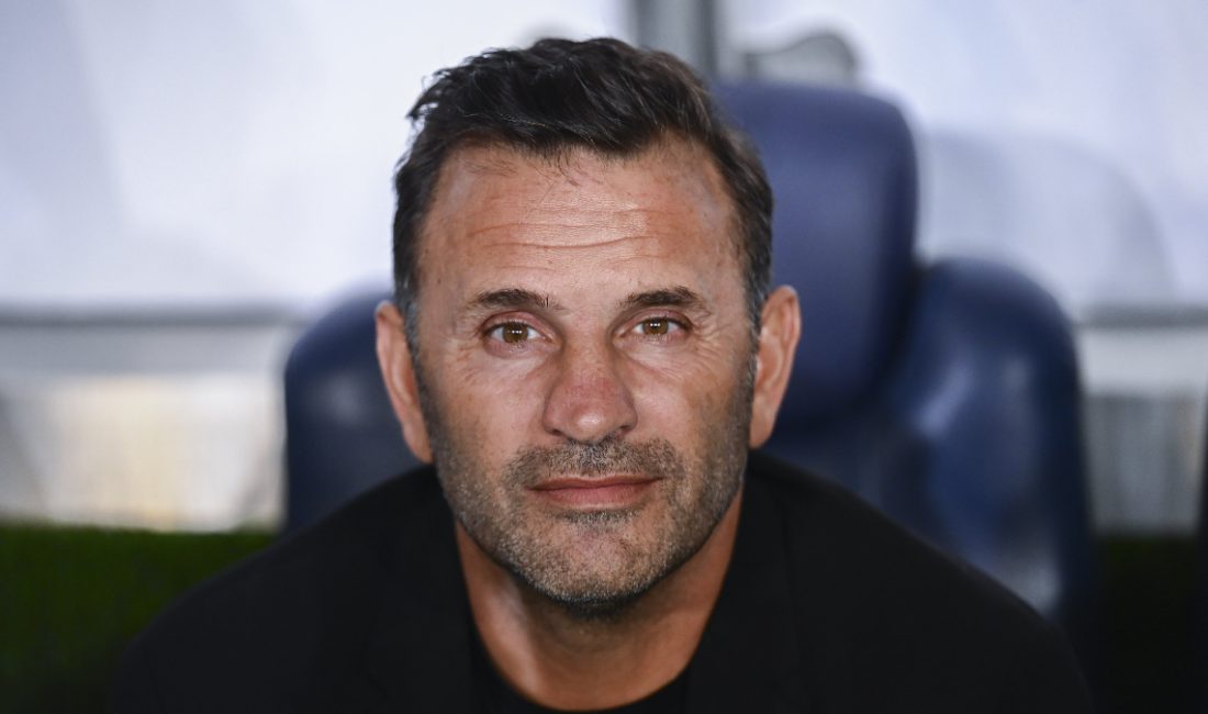Galatasaray teknik yöneticisi Okan Buruk, gruptan ayrılacak isimlerle ilgili konuştu.