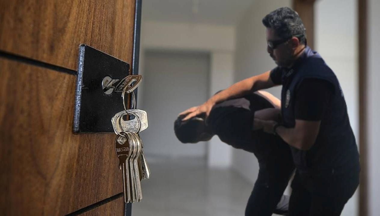 Adana'da bir daireyi satmak isteyen bayanın konutu, "sazan sarmalı" prosedürüyle