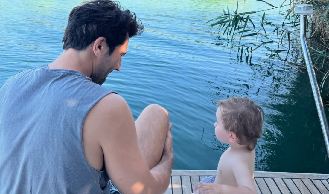 Oyuncu Kaan Urgancıoğlu, son olarak, minik oğlu Ardıç ile yeni