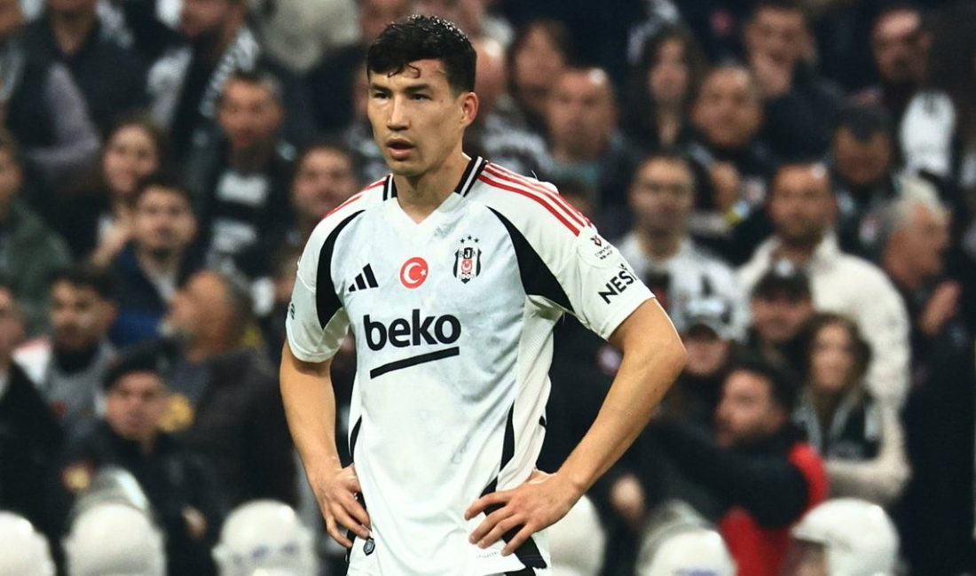 Beşiktaş, Bakhtiyor Zaynutdinov'un Dinamo Moskova'ya transfer olduğunu açıkladı.