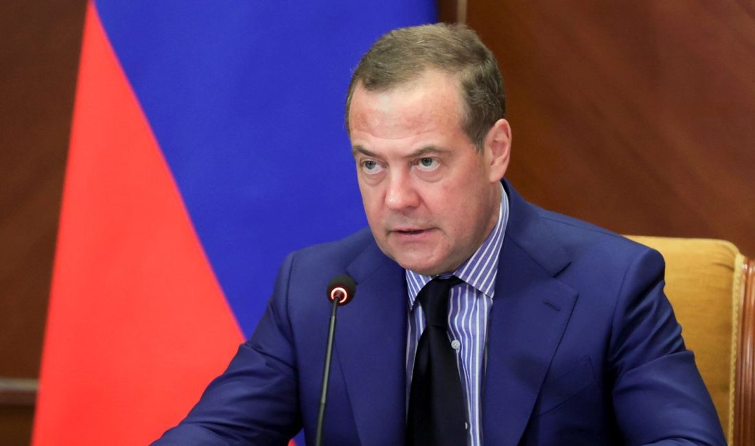 Rusya Güvenlik Kurulu Lider Yardımcısı Medvedev, ABD Başkanı Trump'ın barış