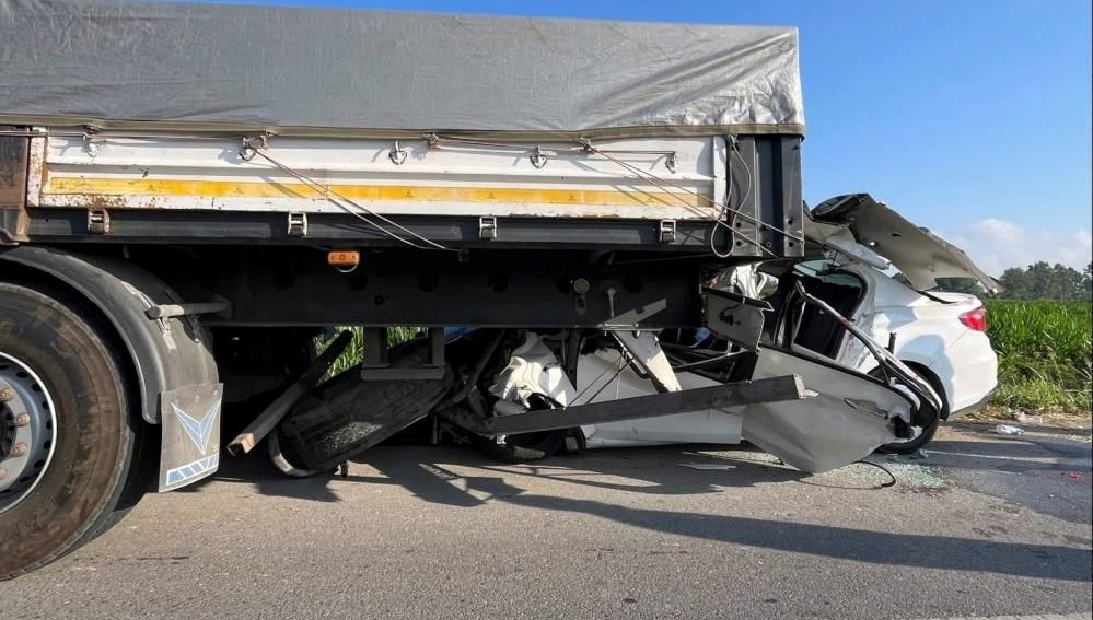 Sakarya'nın Karasu ilçesinde meydana gelen trafik kazasında 1 kişi ömrünü